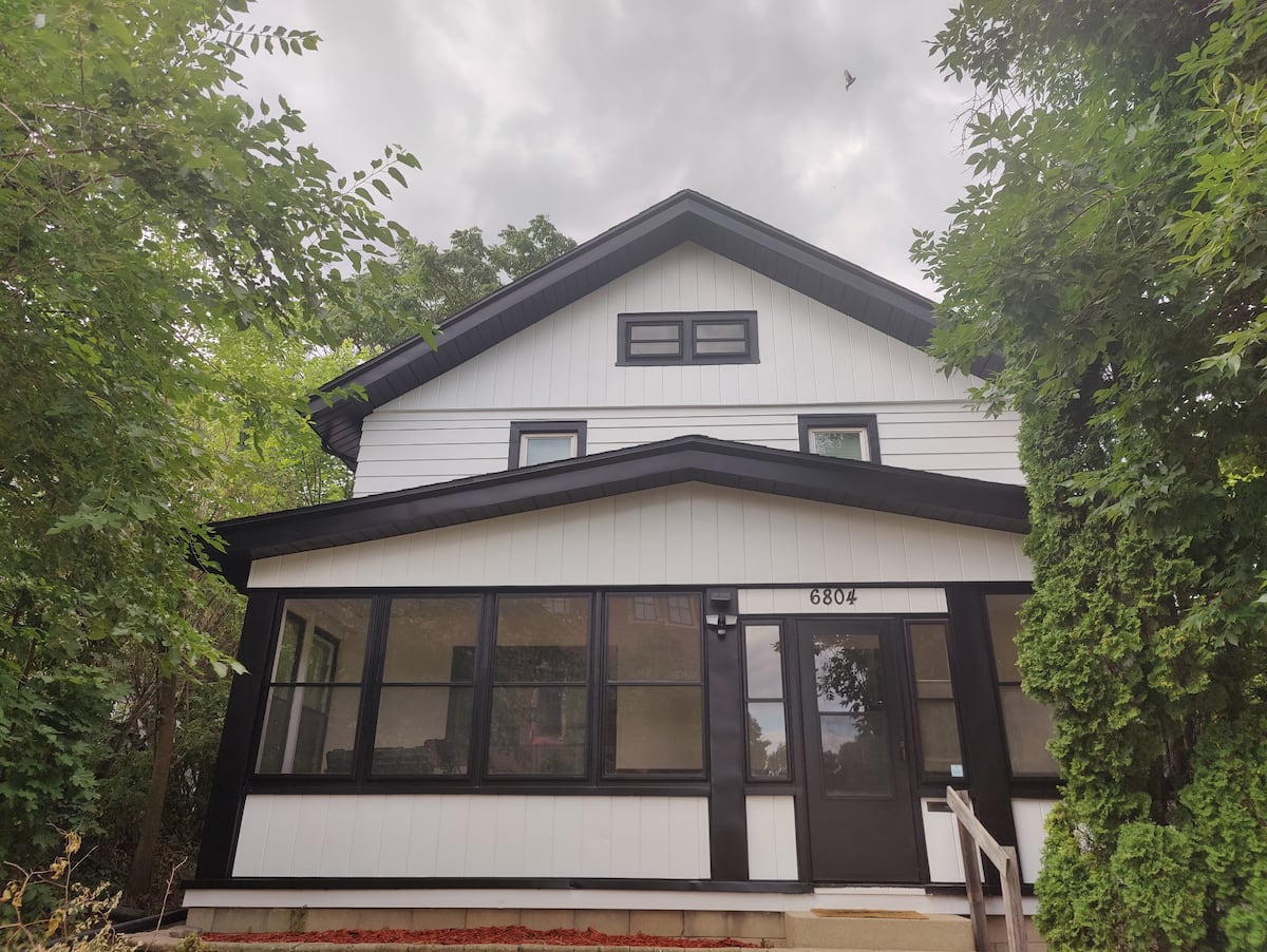 Front of the furnished rental house in Wauwatosa